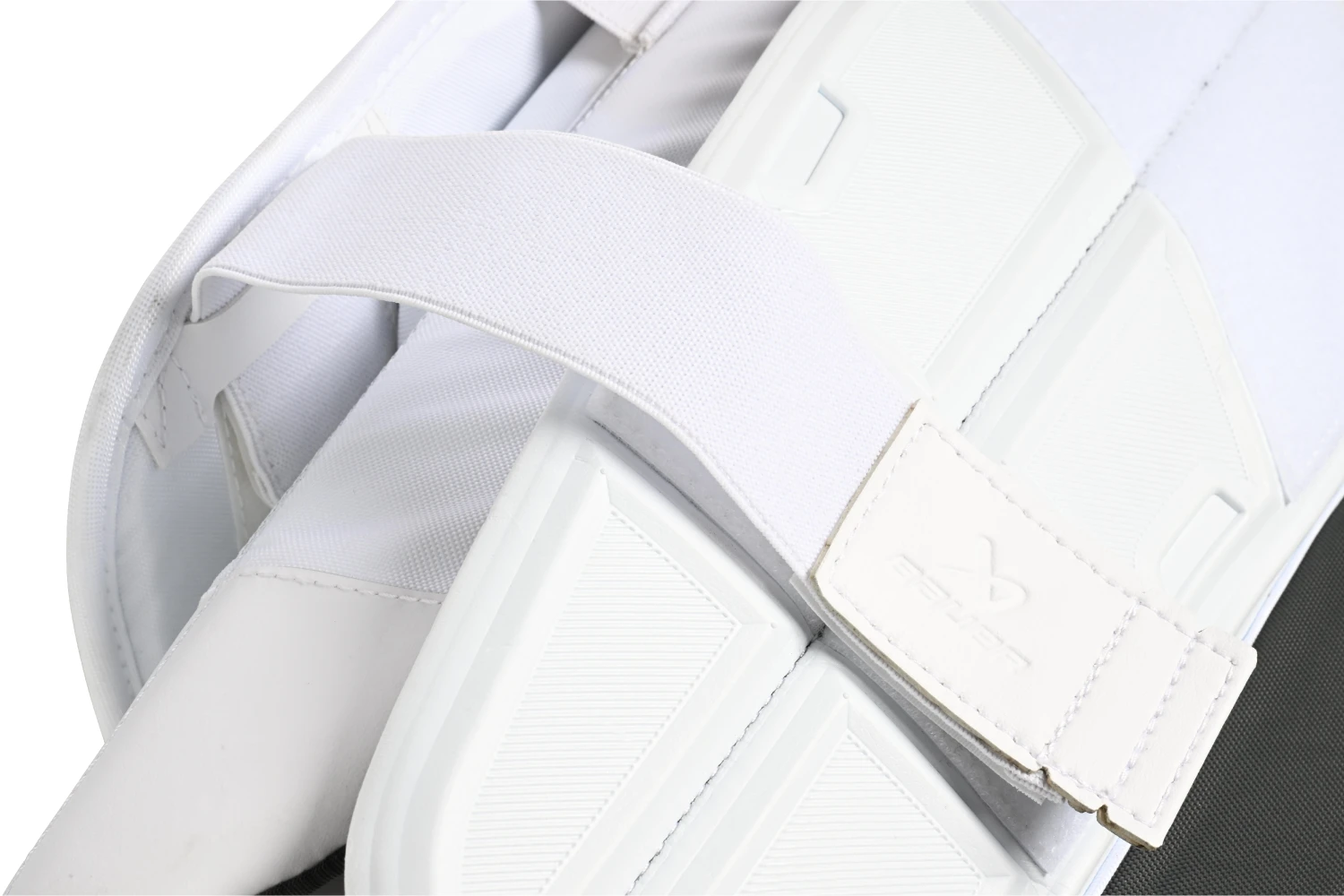 Bauer Vapor Hyperlite2 Senior Goalie Pads 3 Bauer Vapor Hyperlite2 Senior Goalie Pads - Image 3