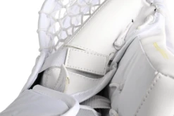 Bauer Vapor Hyperlite2 Senior Goalie Catcher -Skate Shop 1061626 BTH23 GOAL STICKS ELITE SR MTOBLACK catalog front 2d118db7 16d6 4393 b733 70bdb9e63be0