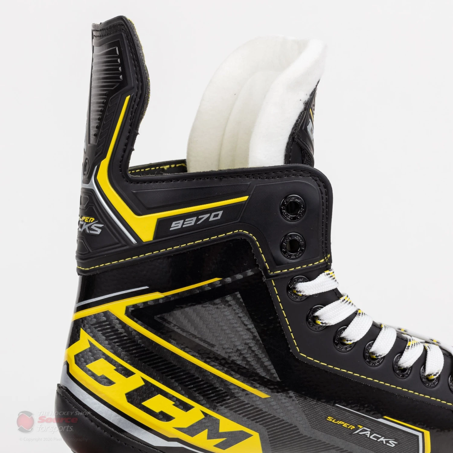 CCM Super Tacks 9370 Junior Hockey Skates 2 CCM Super Tacks 9370 Junior Hockey Skates - Image 2