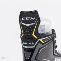 CCM Tacks Vector Pro Junior Skates (2018) 19 CCM Tacks Vector Pro Junior Skates (2018) -Skate Shop ccm hockey skates ccm tacks vector pro junior skates 2018 4566183084098