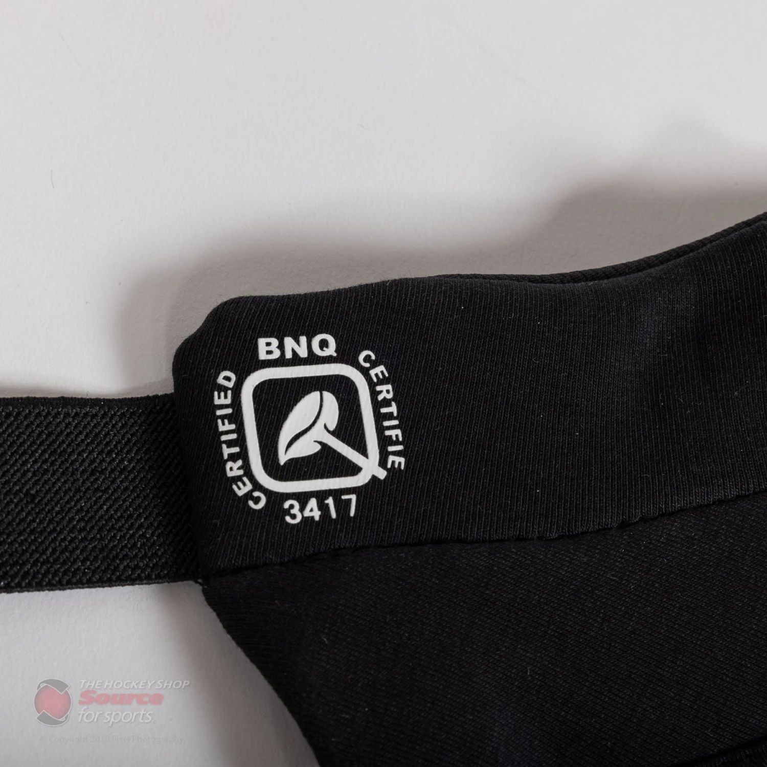 CCM 900 Cut Resistant Senior Neck Guard 4 CCM 900 Cut Resistant Senior Neck Guard - Image 4