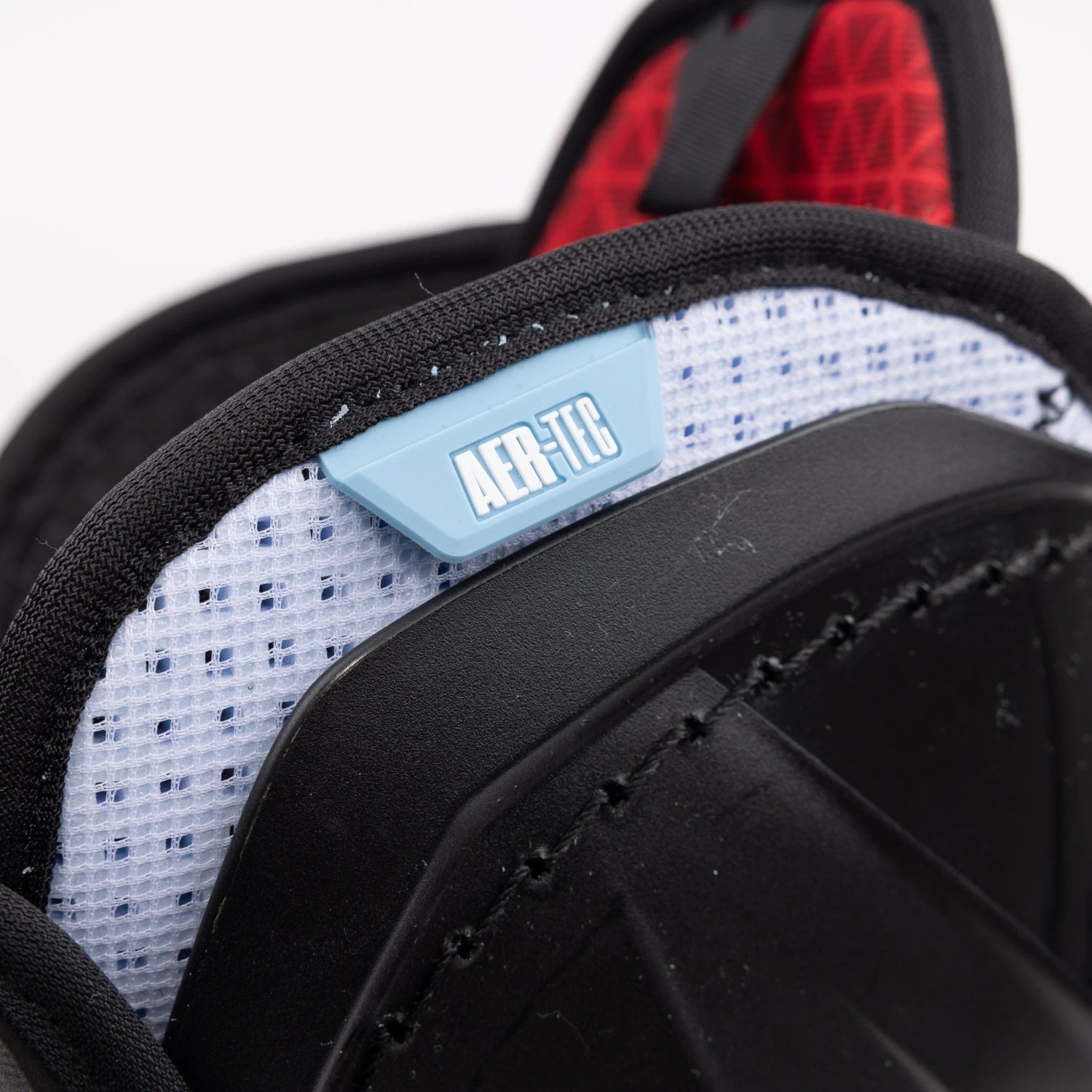 CCM Jetspeed FT6 Junior Hockey Shin Guards 4 CCM Jetspeed FT6 Junior Hockey Shin Guards - Image 4