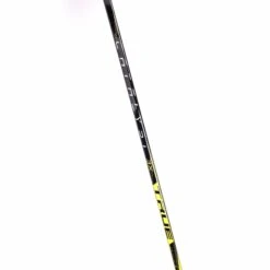 TRUE Catalyst 3X Junior Hockey Stick S21 - 40 Flex -Skate Shop true hockey sticks true catalyst 3x junior hockey stick 40 flex 28797103964226